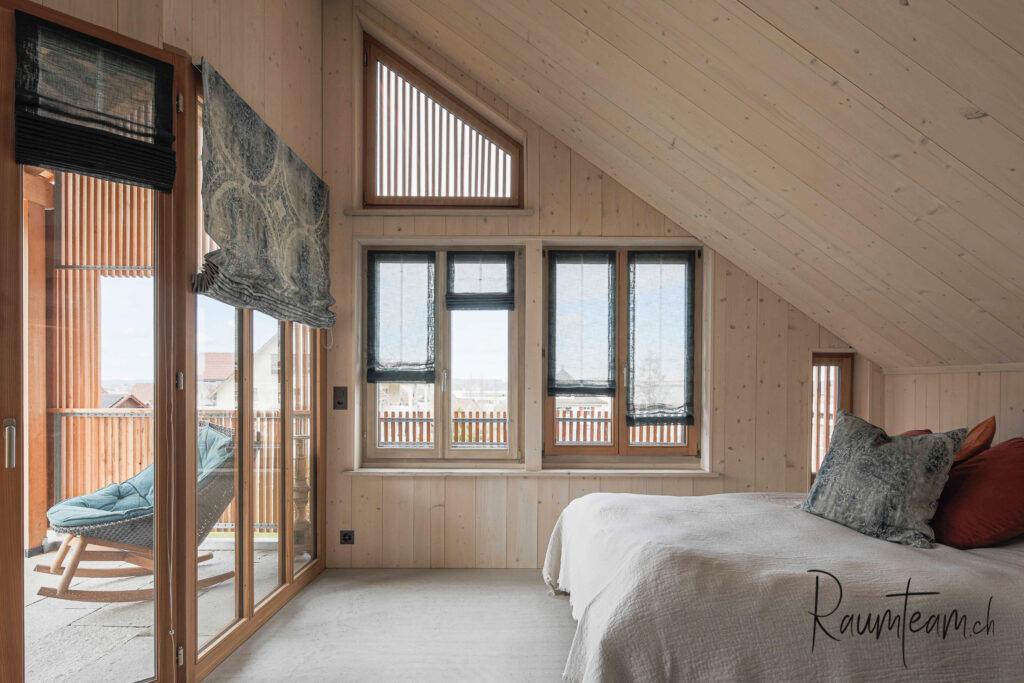 Wohnung Holz Holzwände Fenster Bett
